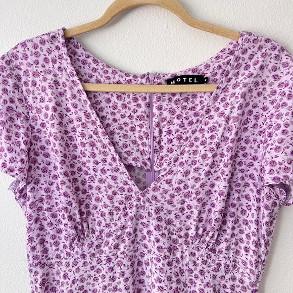 Motel Lilac Dress - Picture 3 of 7